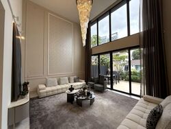 Shrewsbury Road (D11), Terrace #533825401